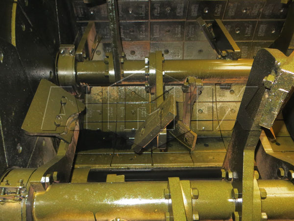 Mixing blades