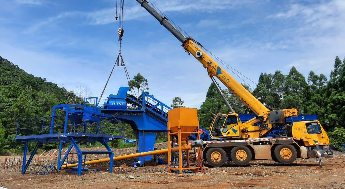 AJY-35 mobile concrete batching plant in Indonesia