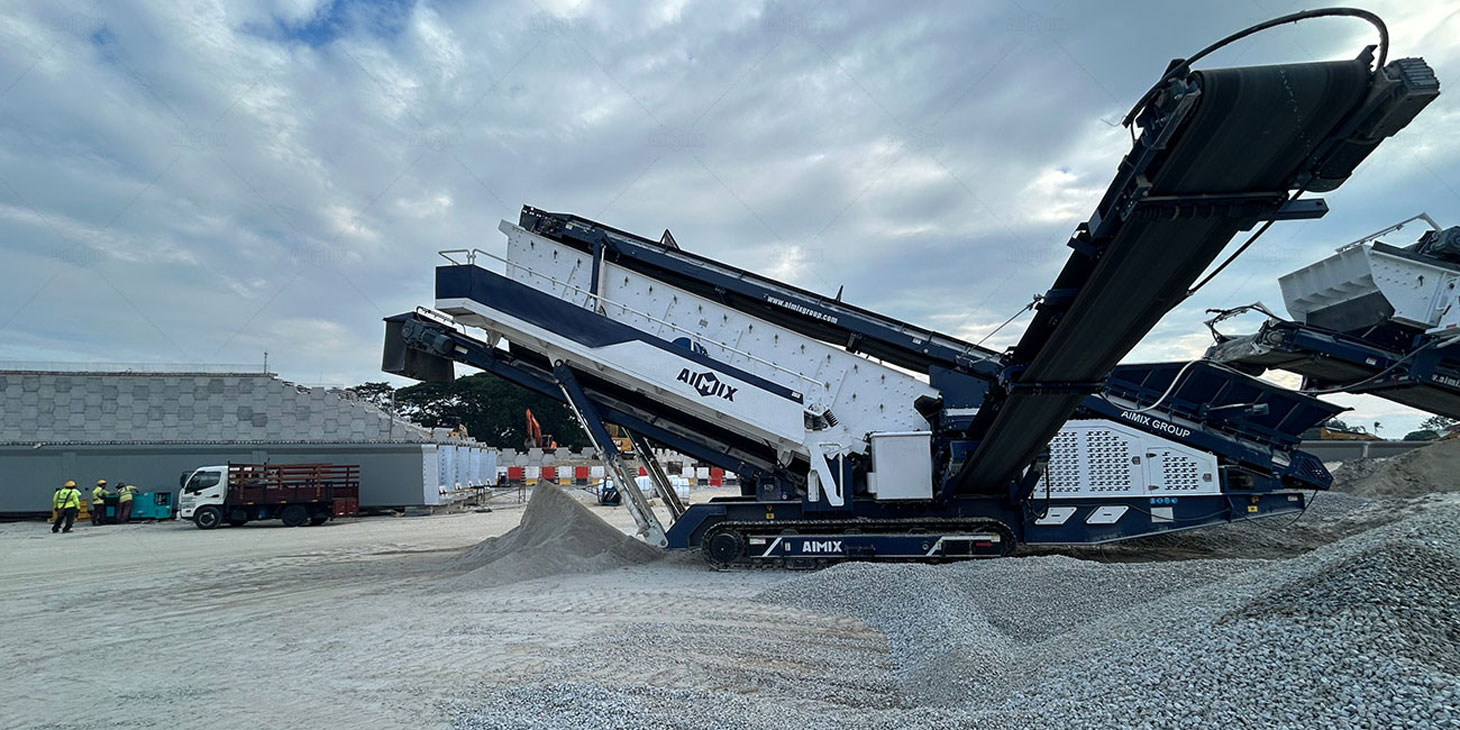 construction and demolition waste recycling on-site through crawler crusher machine